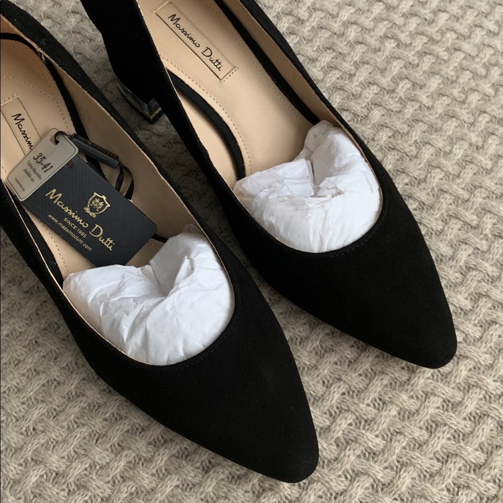 ๐ Suede Court Shoes - Picture 7 of 14